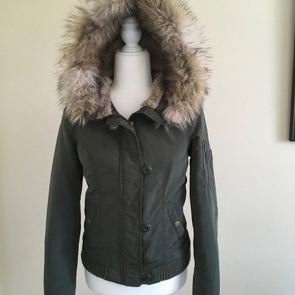 American Eagle Flight Bomber Jacket - Picture 2 of 8